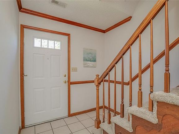 4th image of 1371 Battleford Dr