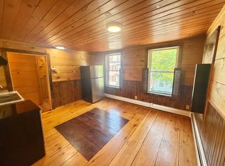 47 2nd St #2L, Waterford, NY 12188