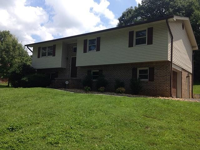 1st image of 3125 Vista Dr NW