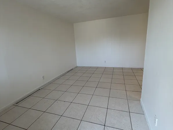 2131 Jackson St, Hollywood, FL 33020