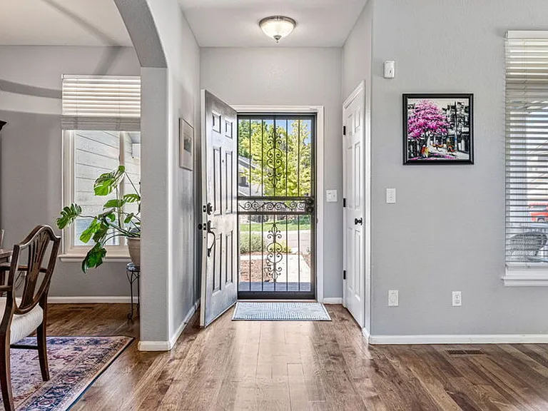 4172 S Deframe Ct — Photo 2