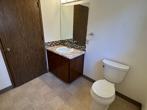4th image of 14618 SE 17th Cir #14618