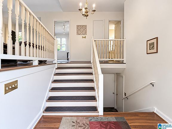 4th image of 4904 Abbey Ln