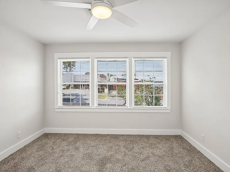 Chateau Apartments - Newly Renovated 1, 2 & 3-Bedrooms at 24th & Hillsboro Village — Photo 60