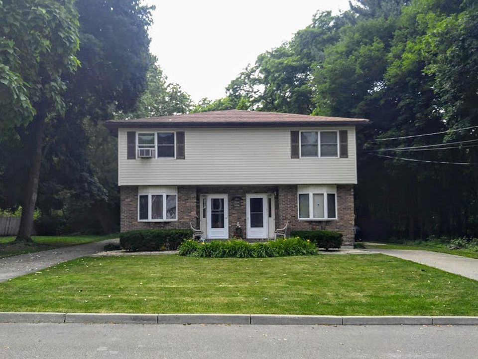 1st image of 18 Pierce St APT 2