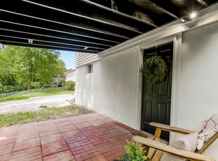 9313 NW 68th St #A, Kansas City, MO 64152
