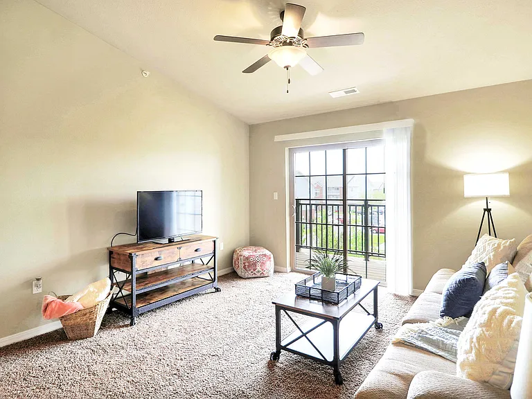 Kensington Park Apartments — Photo 12