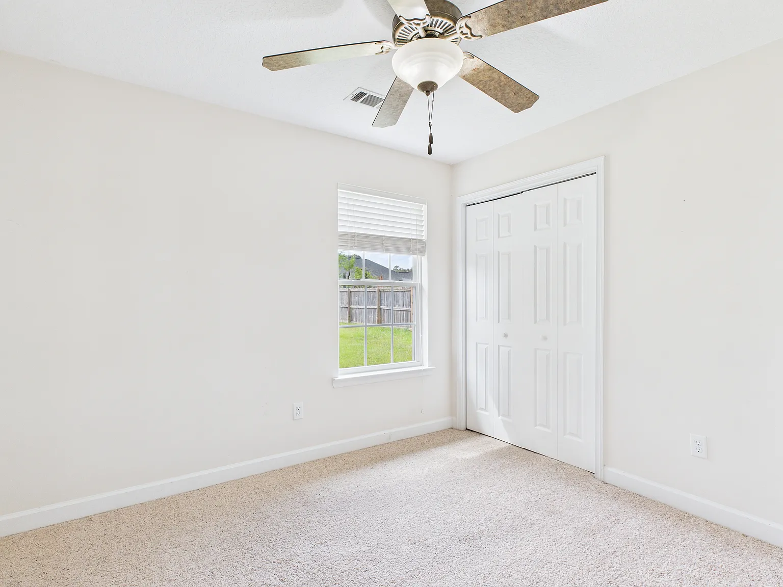 129 Grandview Dr — photo 15