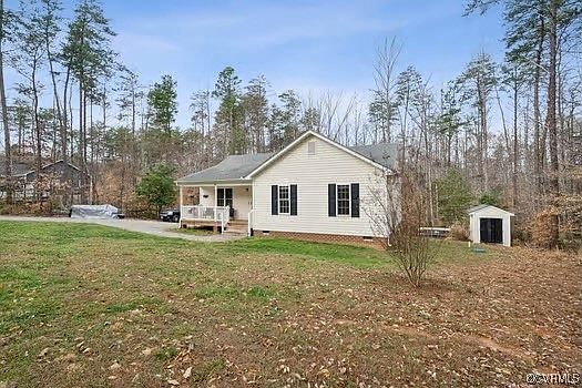 2nd image of 444 Tillar Ln