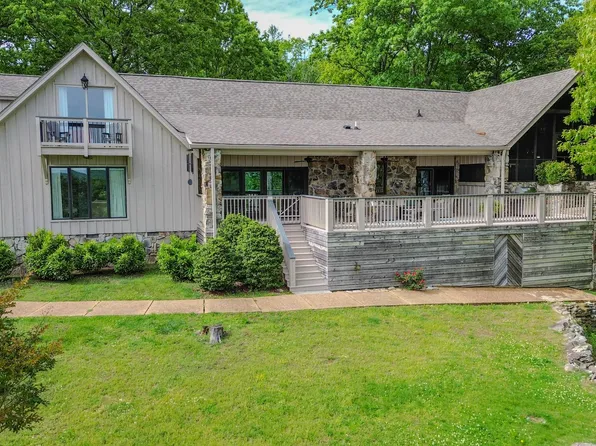 2802 Kell Rd, Signal Mountain, TN 37377