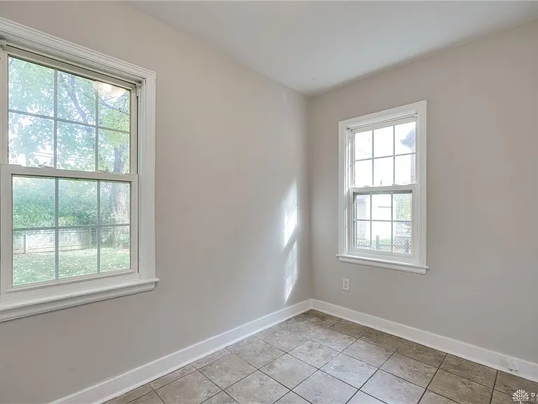 337-339 Wayne Dr #379 — Photo 12