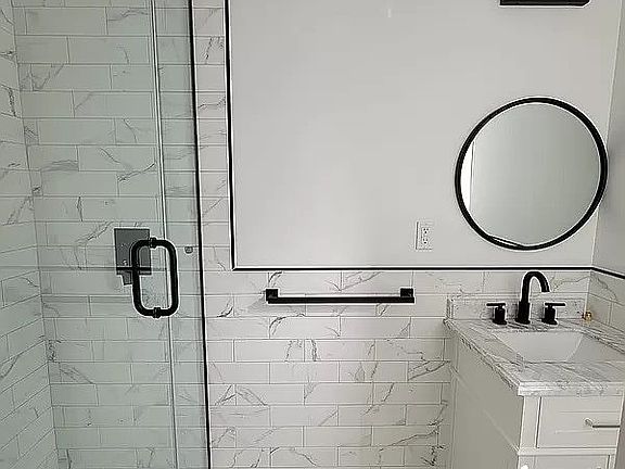 4th image of 140 W 86th St APT 14A