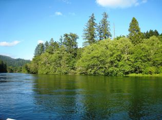 90940 Leashore Dr, Vida, OR 97488