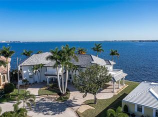 2111 Palm Tree Dr, Punta Gorda, FL 33950