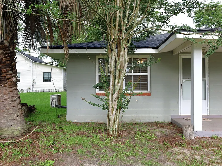 2226B Greenlee St — Photo 1