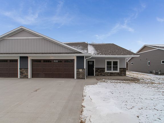 4th image of 6116 River Run Road (right Twin Home Side)