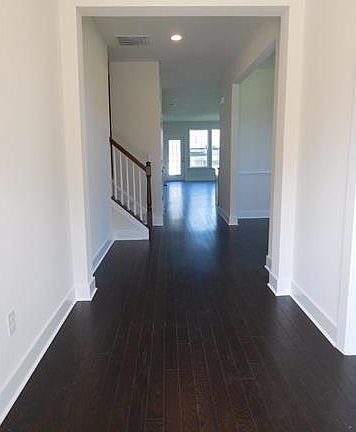 2nd image of 78 Woodview Dr
