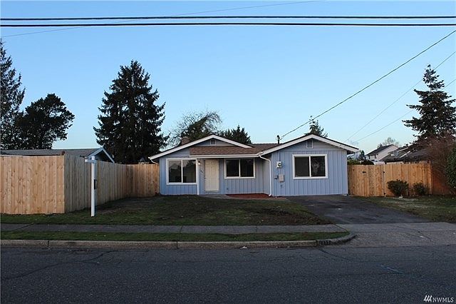 1st image of 1417 S 76th St