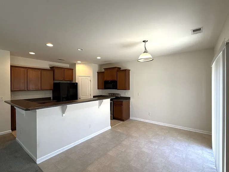 354 Cornielle Ln — Photo 4