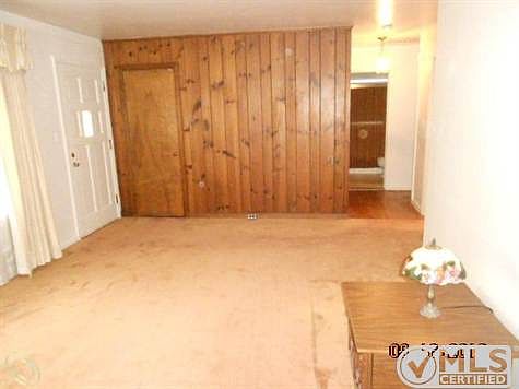 Living Room 2.JPG