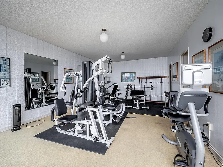 Building Gym