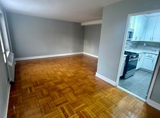 (Undisclosed Address), Fresh Meadows, NY 11365