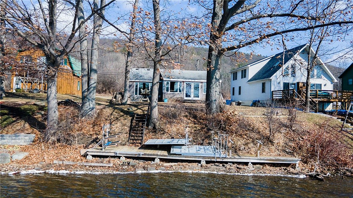4085 E Lake Rd, Dundee, NY 14837 Zillow