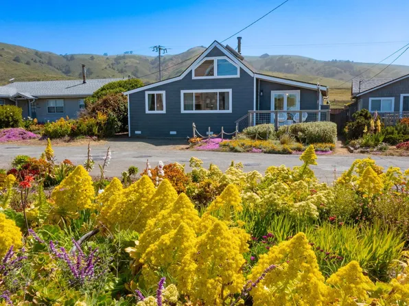 7048 Cliff Avenue, Bodega Bay, CA 94923