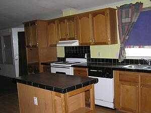 3rd image of 143 County Road 303