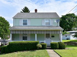 313 Iroquois Dr, New Kensington, PA 15068