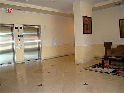 4th image of 60 NW 37th Ave APT 808