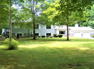 2103 N Peterson Rd, Muskegon, MI 49445