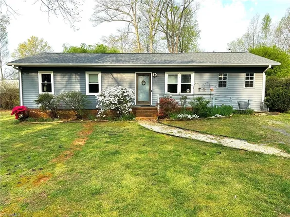 139 Parker Rd, Mocksville, NC 27028