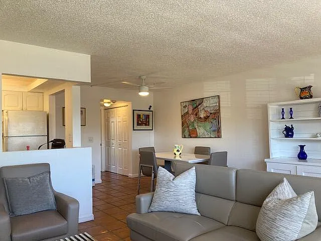 359 Brighton Dr E #I — Photo 5