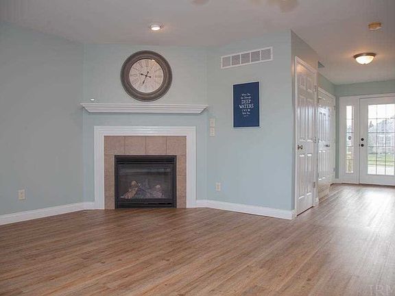 2nd image of 4530 Langly Ct