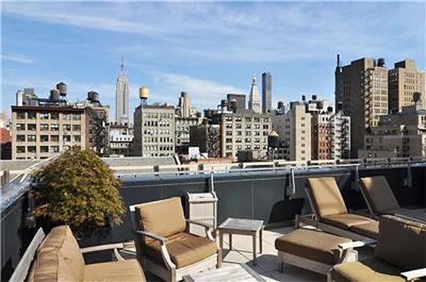 Sold by (Legacy) Elegran | media 19