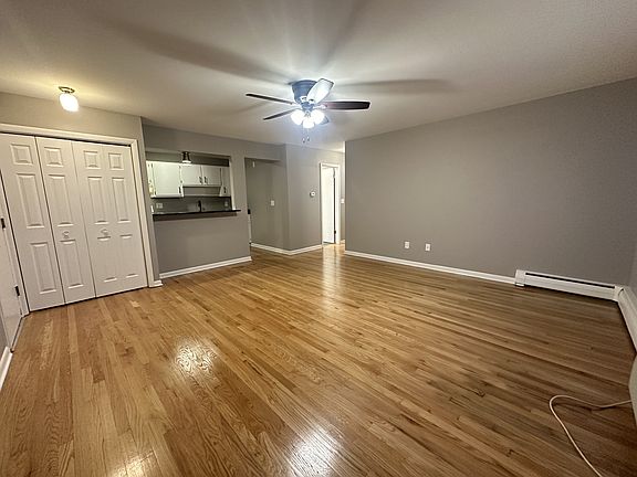3rd image of 1609 E State St #302