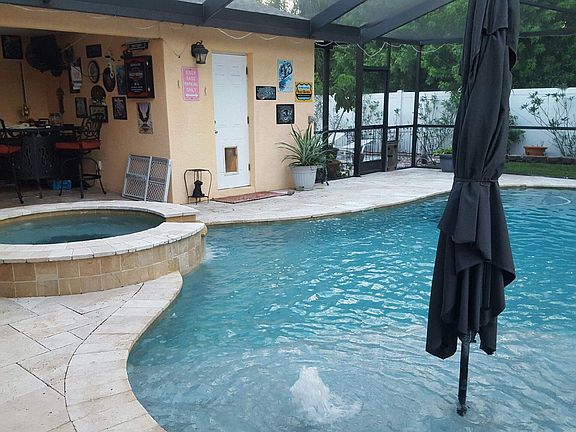 5th image of 10094 Santiago Ct