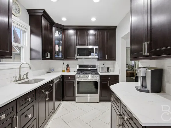 38-22 Clearview Expressway image 8 of 24