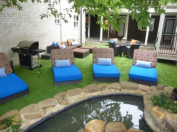 4935 Junius - GREYSTONE courtyard