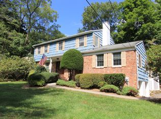 191 Valley Rd, Katonah, NY 10536