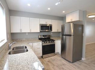 797 Babbitt Rd APT 31, Euclid, OH 44123