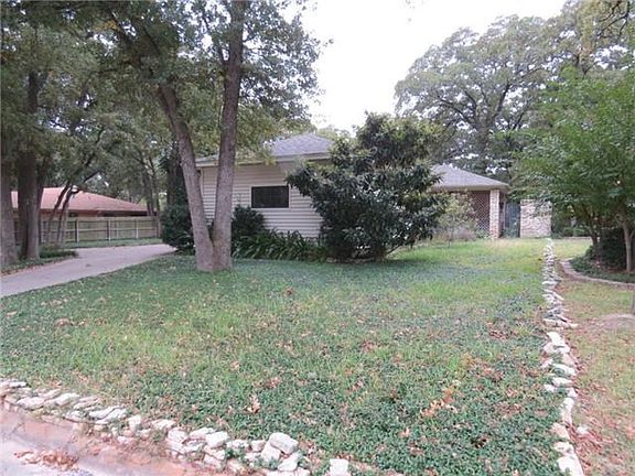 5th image of 707 Enfield Dr