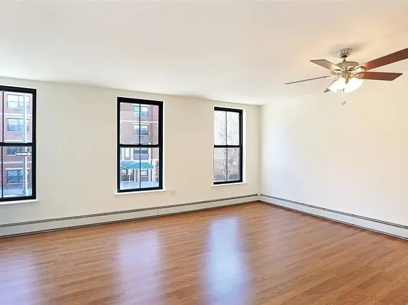 422 Cumberland Street image 1 of 6