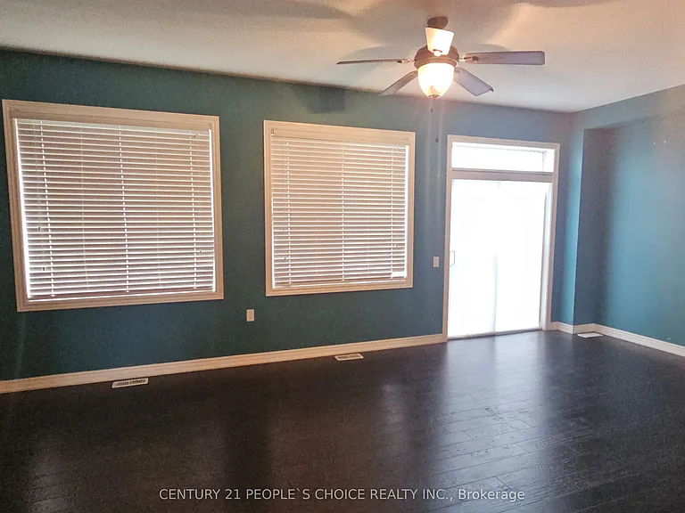 32 Meadowcreek Rd — Photo 5
