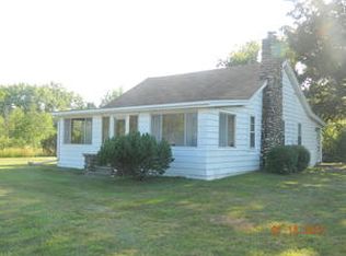7913 3rd St, Palms, MI 48465