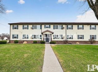 1230 Bedford Woods Dr APT 8, Toledo, OH 43615