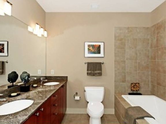 5th image of 8025 Maryland Ave Unit 6F