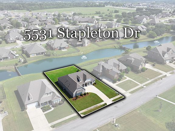 2nd image of 5531 Stapleton Dr