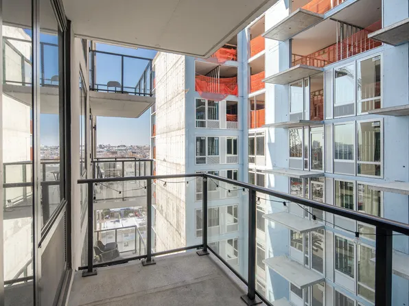 148 1st Street image 140 of 204